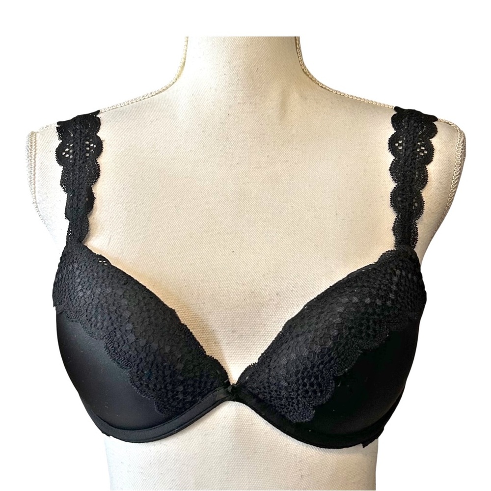 an Aerie Show Off Vintage Lace Plunge Push-Up Bra SZ‎ 34B in Black